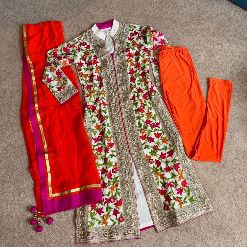 Traditional Women’s Indian Punjabi Kurta Matching Dupatta Beaded Embroidery